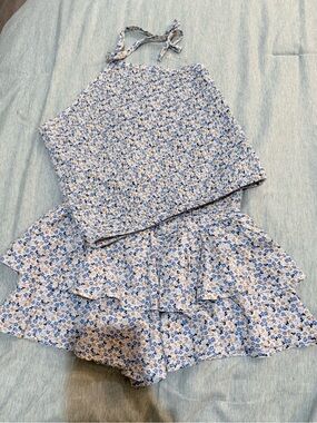 Art Class Floral Skort and Halter Neck Top NWOT Size S (6-7)